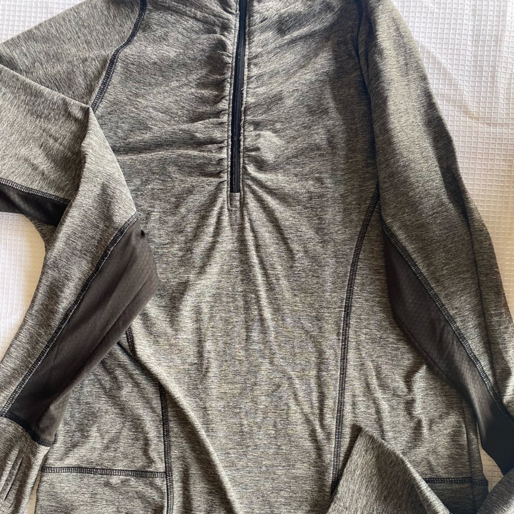 Women’s Athletic Long Sleeve Grey Champion  Slim Fit Top Medium